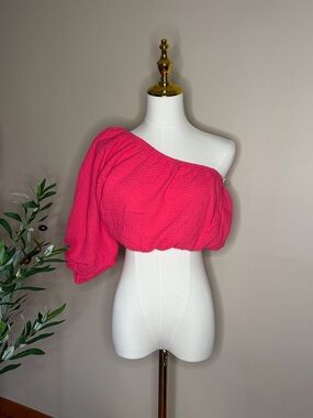 481. DKNY One Shoulder Pink Top NWT Textured Puff Sleeve Medium
